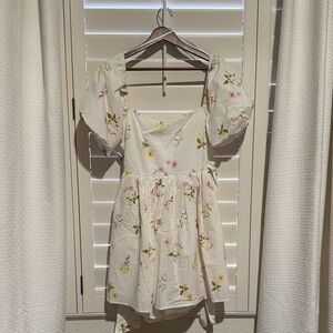 Francesca's Collections White Floral Dress